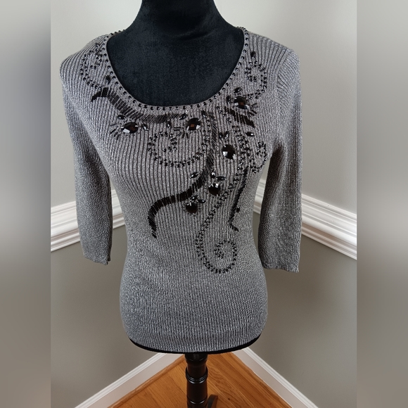 Sparkly, beaded front sweater - Picture 3 of 9